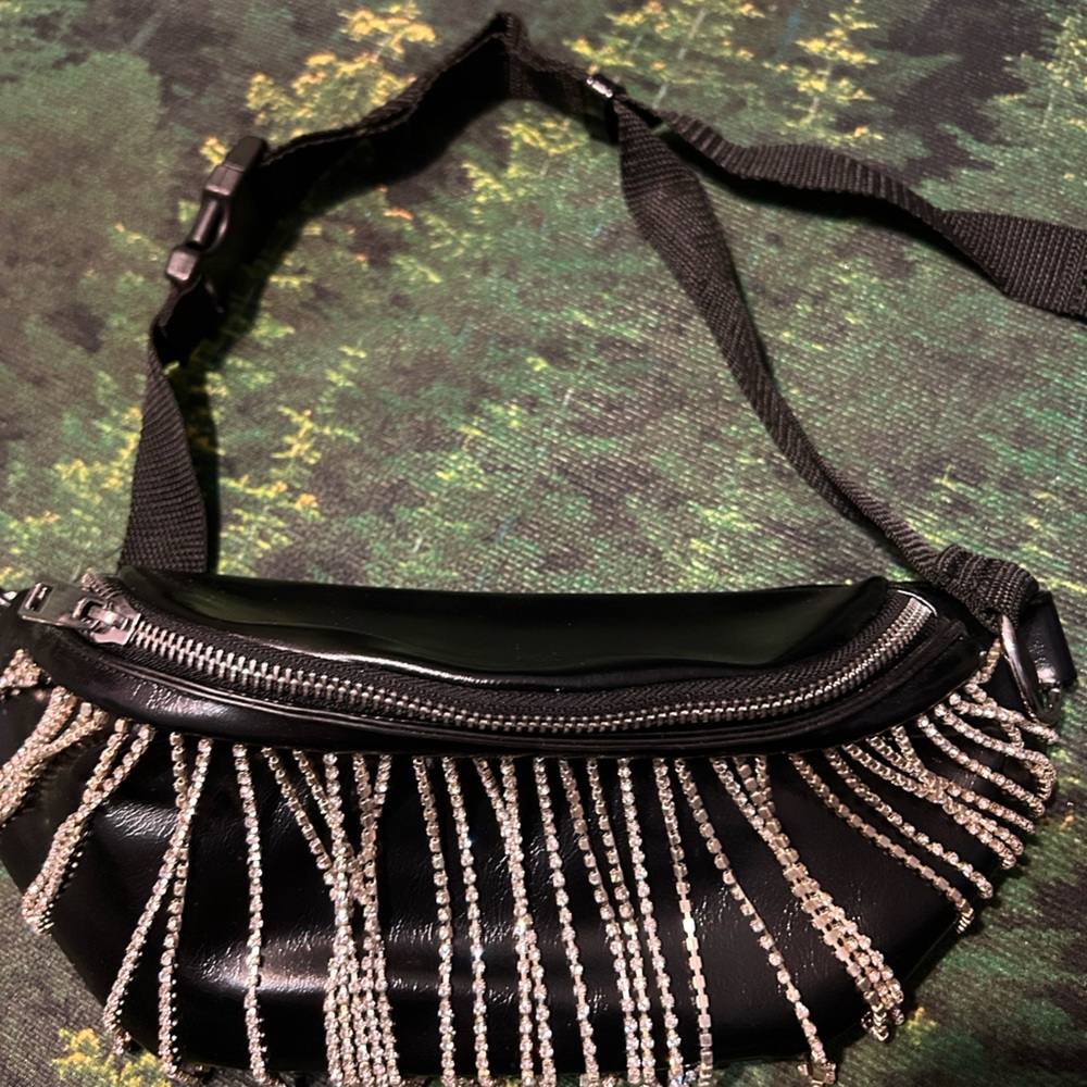 Raindrop Black Fanny Pack